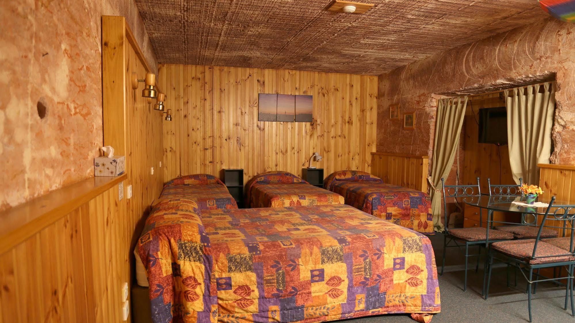 Coober Pedy Experience Motel Esterno foto